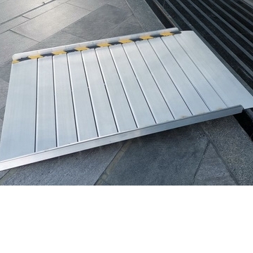 單片式斜坡板120c